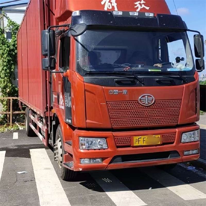 涪陵区罗平县进仓物流：专线直达的多元货运之旅